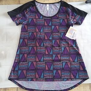 #573 LuLaRoe Classic Tee XS bnwt